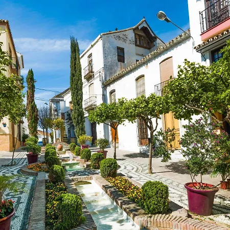 Duplex Penthouse In Estepona- Mountain And Sea Views Appartement